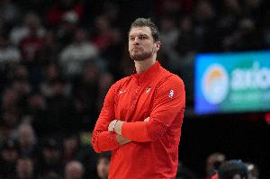 斯普利特：期待看到年轻人为季后赛和附加赛资格而战的表现！