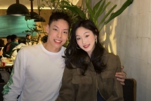 甜蜜暴击！广东女篮球员张明珠晒与刘礼嘉的亲密合照