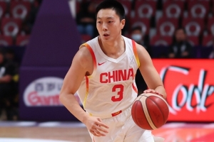 落选的胡明轩这些年身体疲劳 也有一些伤病 状态并不是很好