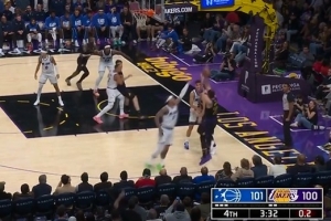 球进灯亮！东契奇高难度三分压哨命中 湖人夺回2分优势