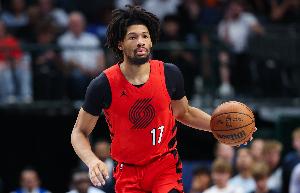 斯普利特：夏普整个赛季小腿一直有问题 我们得谨慎处理！