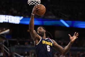 老当益壮！小乔丹攻防俱佳得6分8板1断2帽 正负值+11全队最高