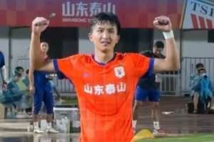 鲁媒：两泰山球员离队，阿卜杜肉苏力转会河南，王昊斌外租广州豹