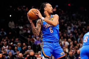 今天我当家！雷霆多人缺阵杰林半场9中6砍16分6篮板撑起球队