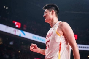 中国男篮战胜日本男篮！兄弟们辛苦了，后边接着干！