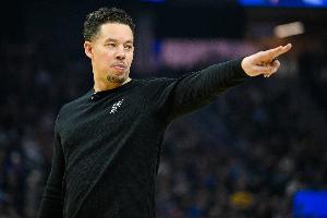 米奇：球队进攻执行出现了问题 末节稳住了局面打出了自己的风格