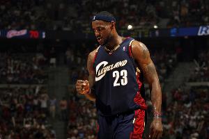 香波特回忆骑士1-3逆转勇士：詹姆斯曾在大巴上模拟了整个系列赛