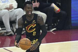 今天我来控！施罗德半场8中5&三分5中3砍下15分2助