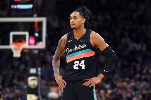 解说：文班状态全无但及时调整 瓦塞尔居功至伟 马刺基本盘稳固