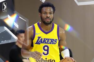 表现出色！布朗尼G联盟14中9砍下21分3板2助4断 助力球队取胜