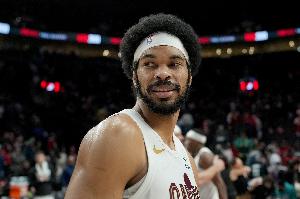 渐入佳境！贾勒特·阿伦斩获赛季第18次两双 近10场比赛9场两双