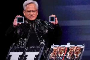 黄仁勋电话会议：中国对手正在进步，英伟达H200在华尚未有收入