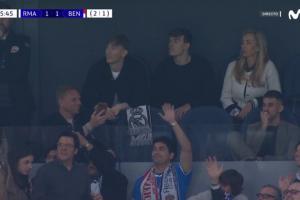 队友受伤却在说笑！世体谈赫伊森遭批：屏幕未播阿森西奥治疗画面