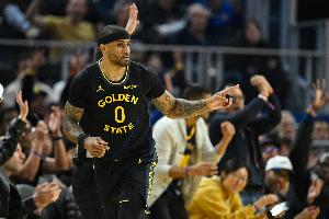 全面开花！勇士替补席轰下52分 首发全部得分上双