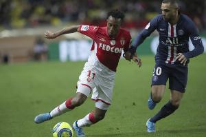 马丁斯：我也不知道是否曾经接近加盟米兰 但他们无疑是豪门球队