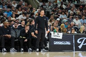 实力倒退十年马刺2月未尝败绩豪取11连胜 战绩继续紧追雷霆