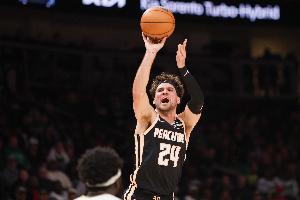 战旧主打出高光！基斯珀特替补出场28分钟19中11砍生涯新高33分