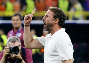 索斯盖特：相比最近一些在豪门执教的人，我认为自己能做得更好