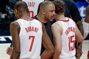 键盘侠|谢泼德让乌度卡没法把他换下场！卡佩拉教艾顿如何打中锋