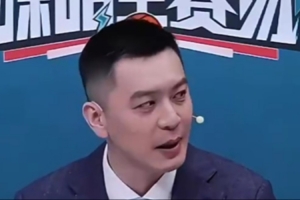 杨鸣：中国男篮在中场的调整击碎了至暗时刻 给教练&运动员打满分