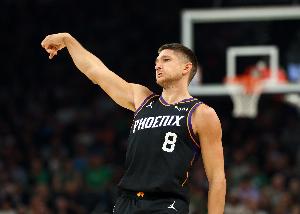 疯狂出手！阿伦出手24球拿到28分6助 末节6中0险酿大祸