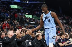 18年6号秀！Shams：爵士与班巴签下一份10天合同