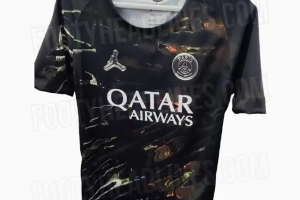 巴黎2025-26赛季第五球衣曝光：黑色为主，带有多色反光效果