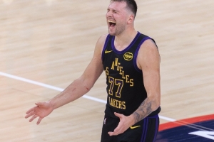 东契奇：三节末开始对手怎么投怎么有 这绝对是令人失望的失利