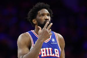 比德几年？过去七场比赛 恩比德场均砍下31.7分7.7板4.9助