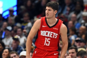 关键时刻用谢泼德！乌度卡：他值得！他在攻防两端的表现都非常好