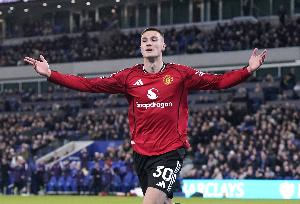 舍什科发文呼吁人们登记成为骨髓捐赠者：一次登记给人们生存机会