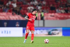 带伤出战！张琳芃两天前鼻梁骨折，今日进入超级杯替补名单