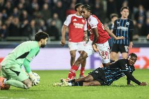 太阳报：阿森纳U21比赛萨尔蒙抗议判罚被直接罚下，道曼伤愈复出