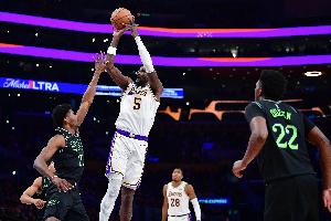 奥尼尔：艾顿不是每场比赛都全力以赴 你得学卡佩拉的拼劲儿