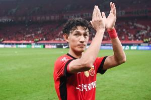 跟队介绍海港：王燊超有伤但仍会坚持，莱昂纳多完全康复还需时间