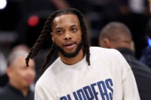 加兰：和老大哥搭档很自然 邓恩在攻防两端带动了我们