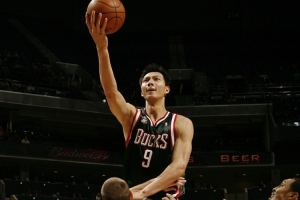 朱利安·里斯首秀即犯满 近20赛季第5个菜鸟 “比肩”易建联&埃迪