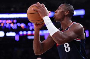 卢：克里斯·邓恩是个赢家 他有时可能0分 但他为胜利愿付出一切