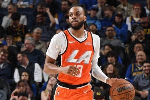 首秀赢球！加兰：逆转靠的是防守 今晚是一场非常棒的团队胜利