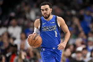 控场很稳！泰厄斯·琼斯在独行侠平均每36分钟送8.1助 助失比6.0