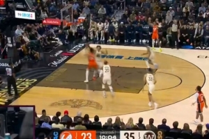 有正面贡献了！加兰弧顶击地助攻尼德豪泽上篮得分