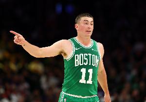 今天我当家！普理查德23投10中&三分10中5 砍下25分4板9助