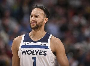 李凯尔打趣：扮演发声型领袖挺难的 队友可能根本不想听我说