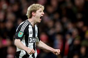 格伦约翰逊：考虑到戈登上场时间和未来发展，曼联是他的理想去处