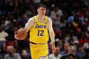 雷迪克：拉拉维亚完成了球队要求的工作 承担了首要的防守任务