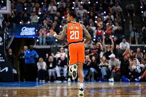 快船明日迎战步行者 小卡加兰继续出战 科林斯颈部拉伤缺阵