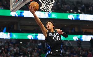 外线哑火！克里斯蒂15投仅4中拿到11分5板 三分9中1