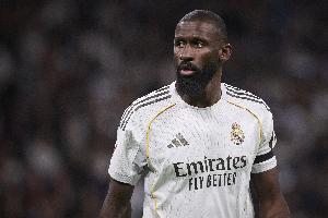 记者：吕迪格预计将首发出战塞尔塔，阿拉巴能否出战存疑