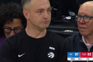 拉贾科维奇脸都绿了！英格拉姆持球慢悠悠 最终8秒未过半场失误