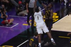 刚被警告闭嘴！艾顿防守锡安被吹犯规大喊狗再被吹技犯